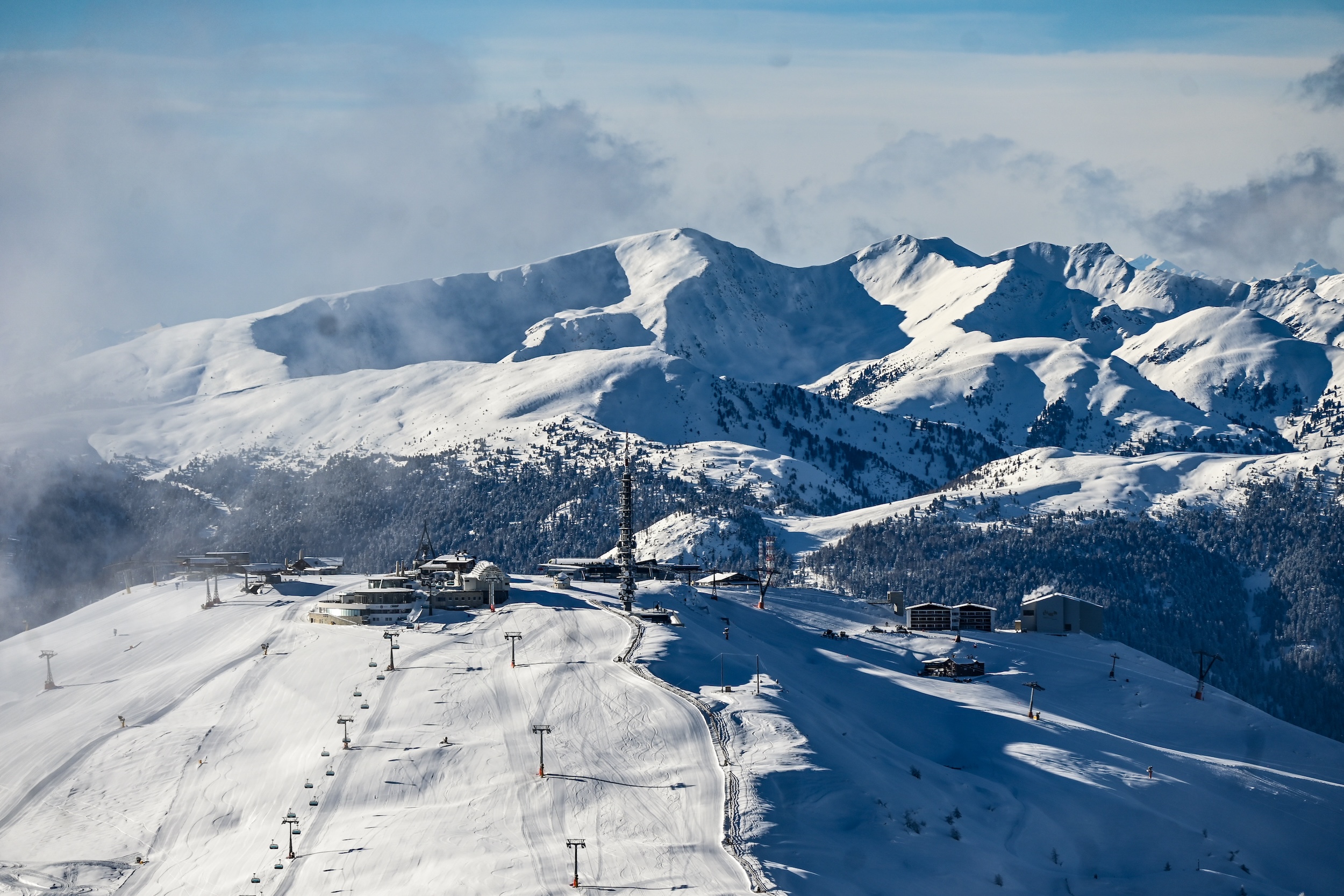 Verschneites Bergpanorama am Kronplatz